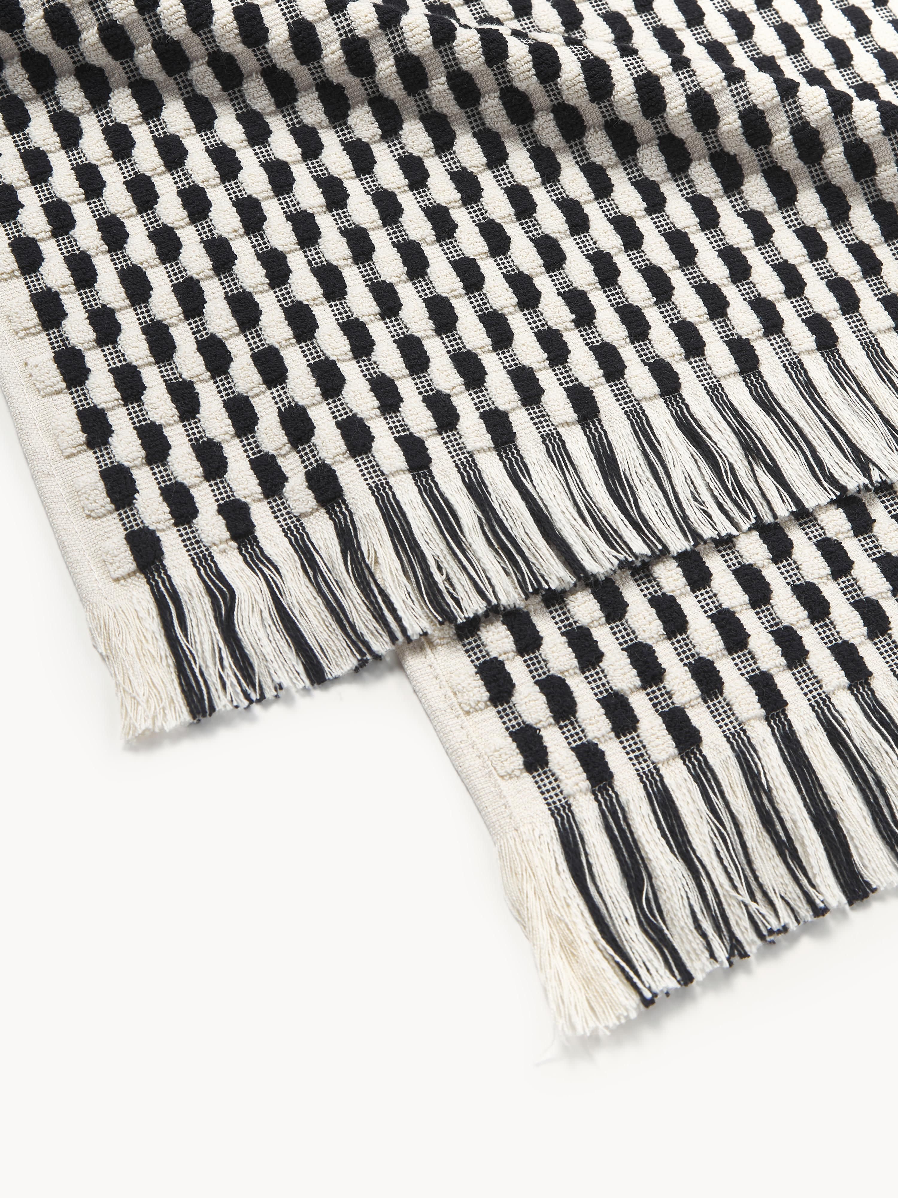 Handdoek Juniper met hoog-laag structuur, in verschillende formaten