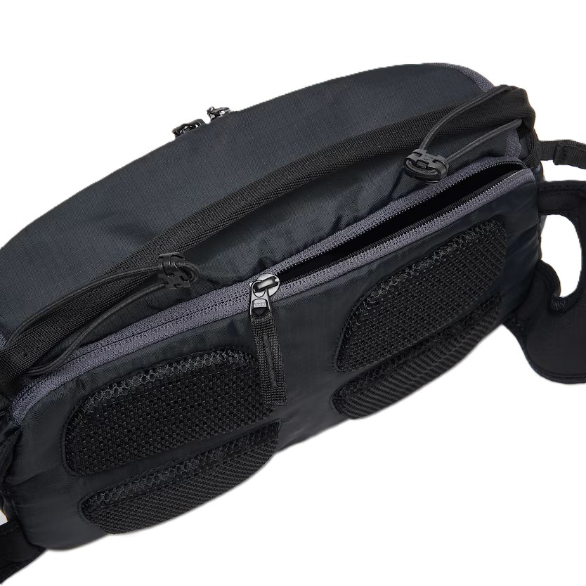 Oakley Seeker Traverse RC Hip Pack blackout