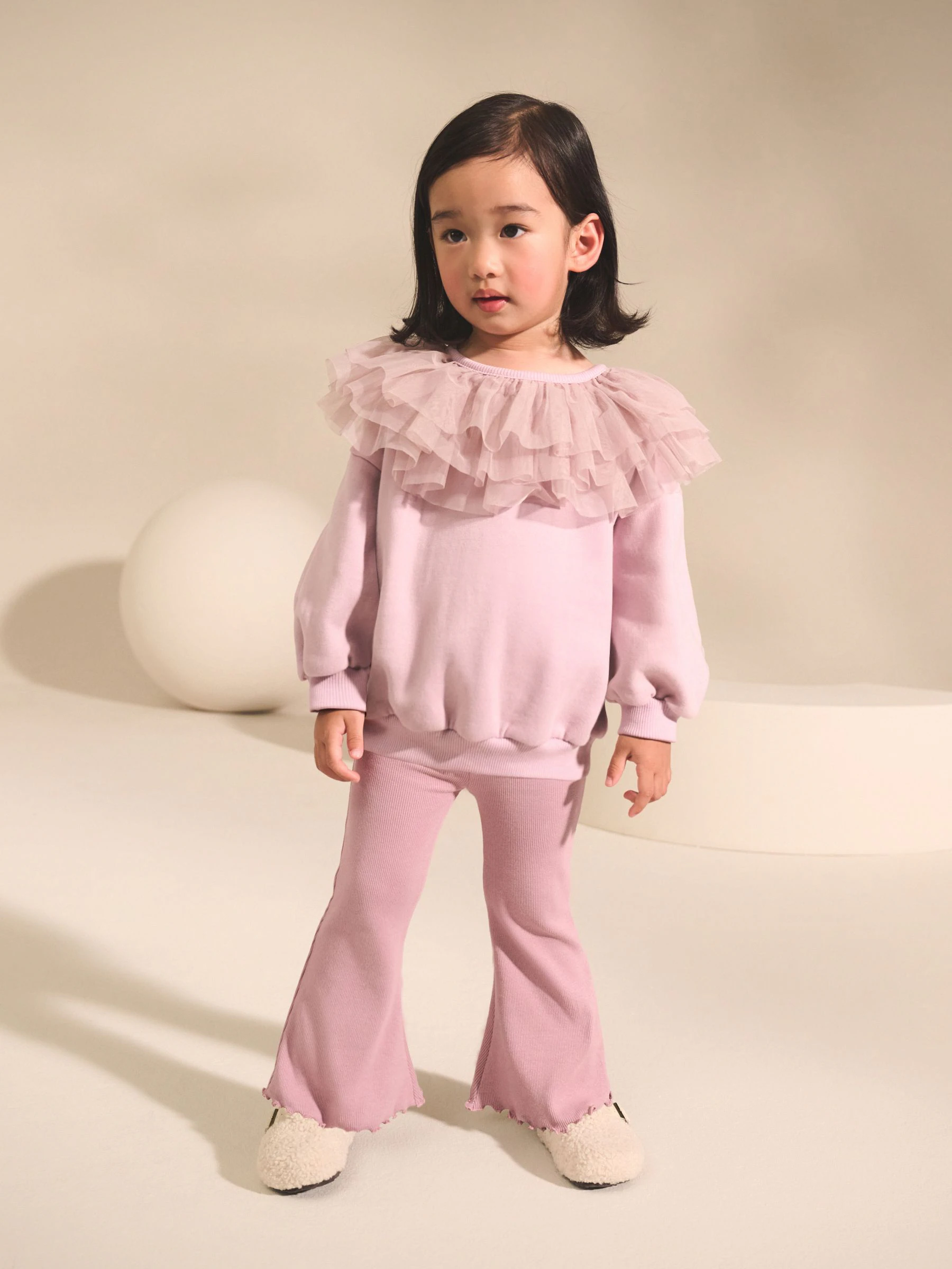 Lichtroze - Set van sweatshirt met ruches en uitlopende legging (3mnd-7jr)