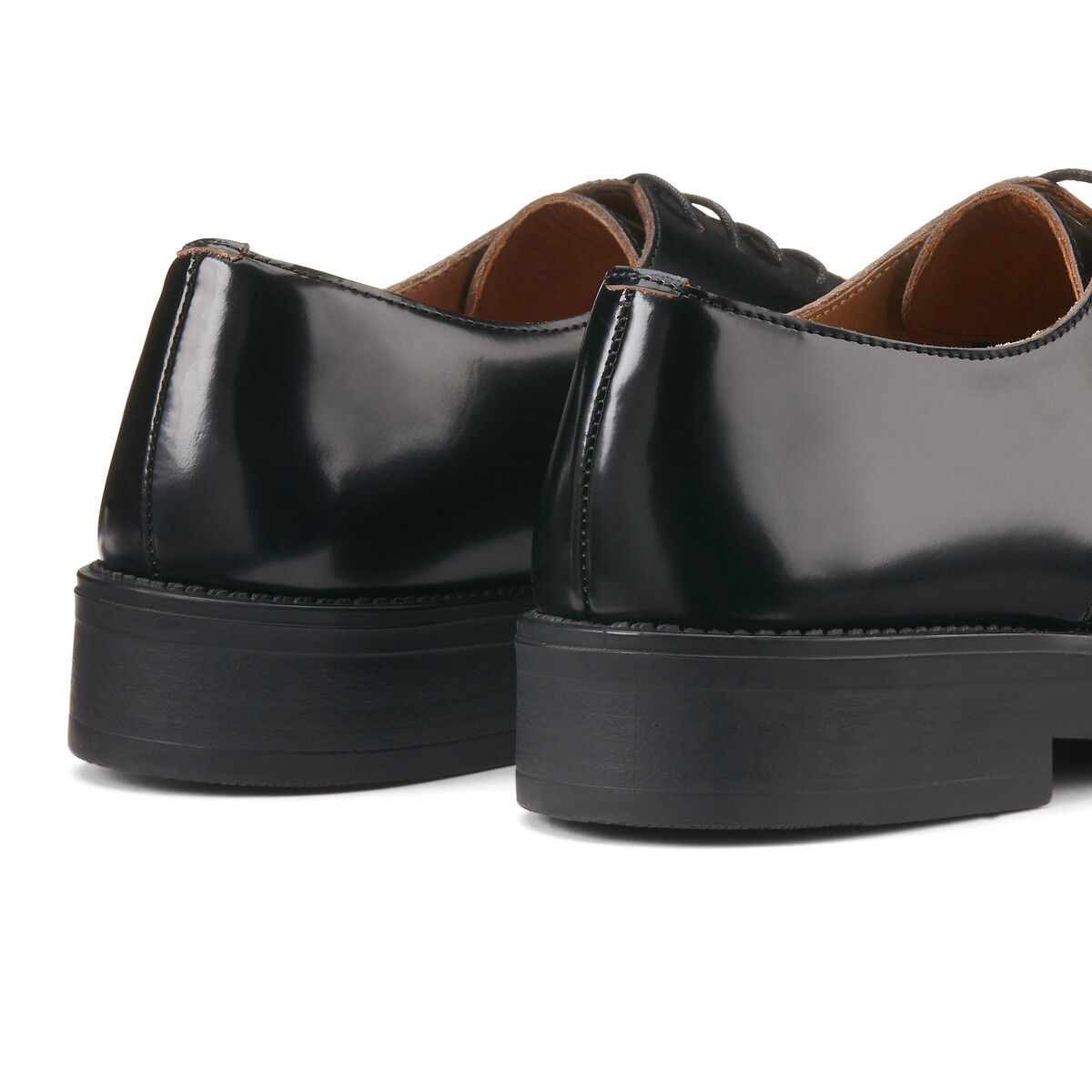 COLEÇÃO LA REDOUTE<br>Sapatos derby em couro com solado grosso