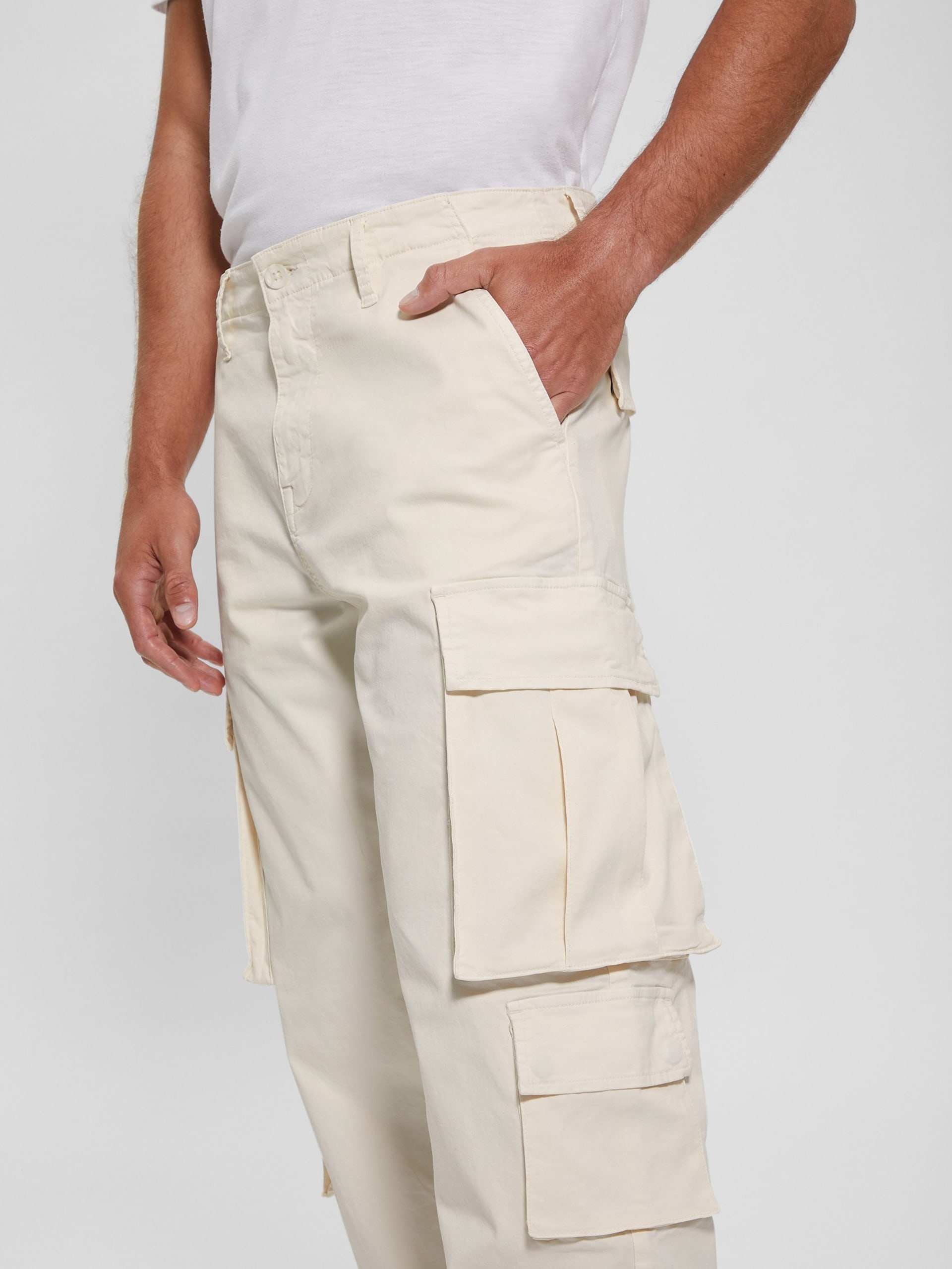 Calça Cargo Relaxada em Sarja