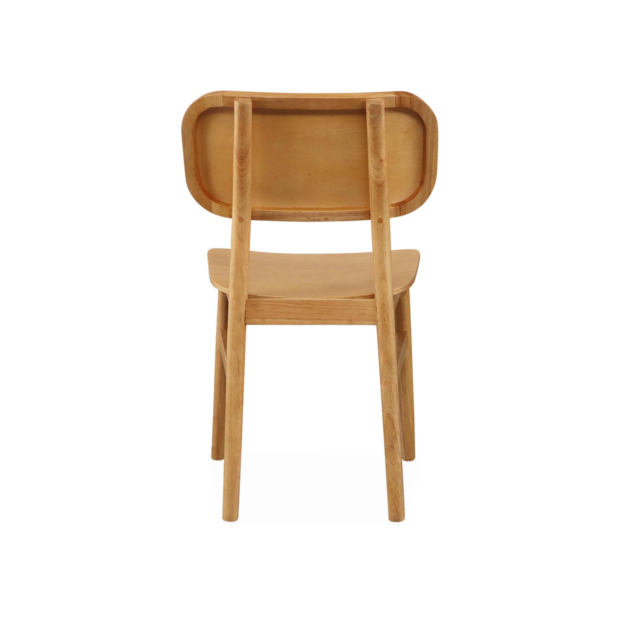 Lot de 2 chaises en bois d'hévéa. Forme courbée. Finition brossée