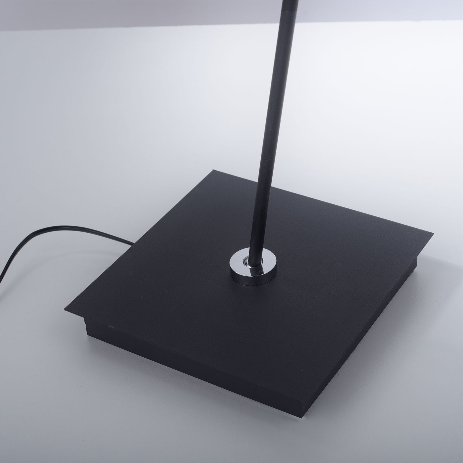 Paul Neuhaus LED Stehlampe PURE-MIRA schwarz