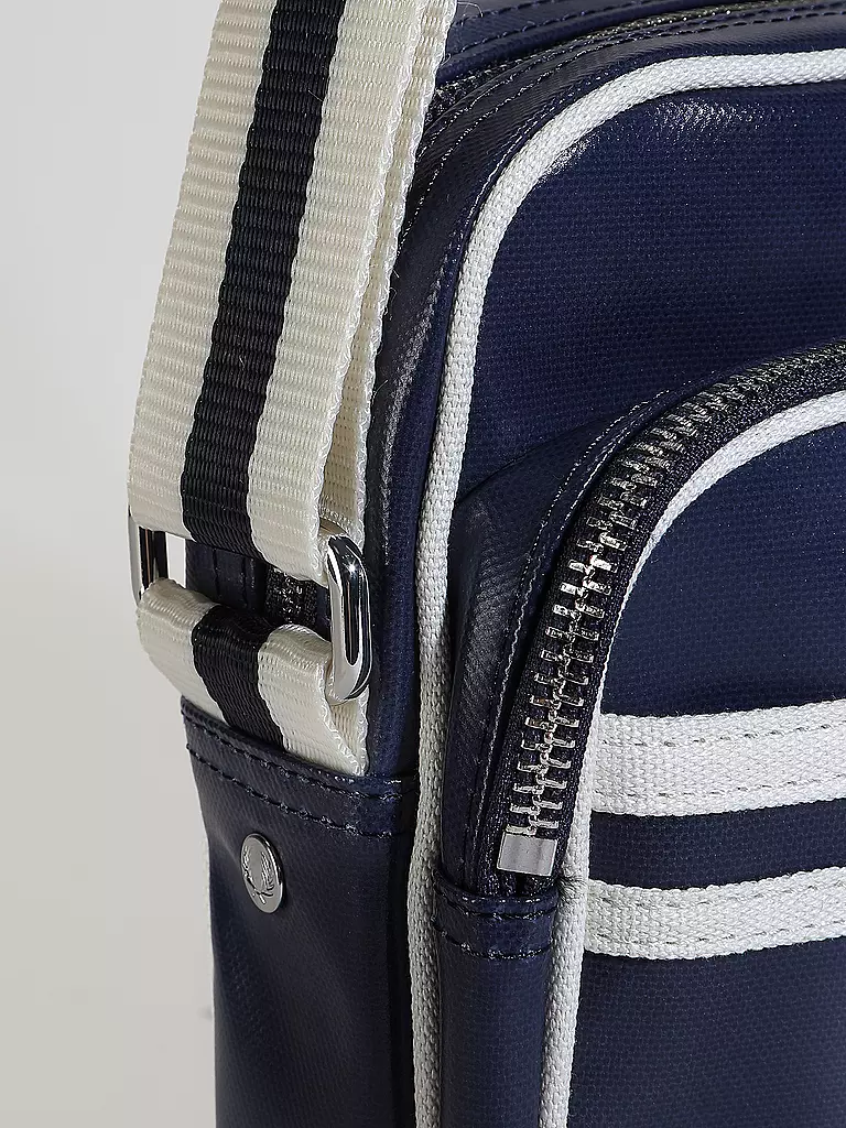 FRED PERRY Tasche blau