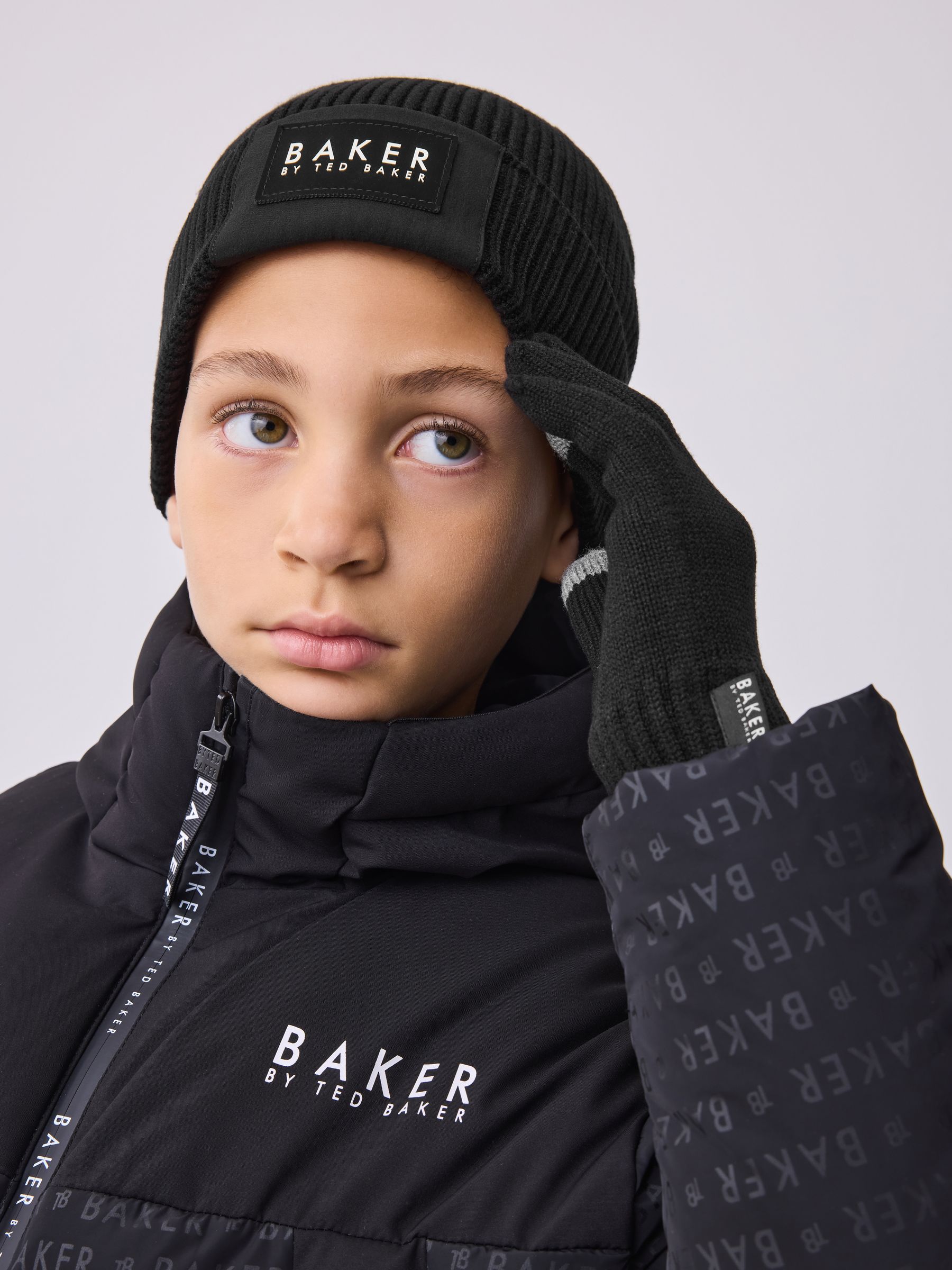 Zwart - Baker By Ted Baker jongensset van muts en handschoenen