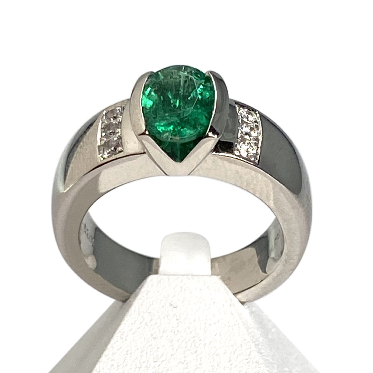 Bague d'occasion VAN BRILL or 750 blanc emeraude diamant