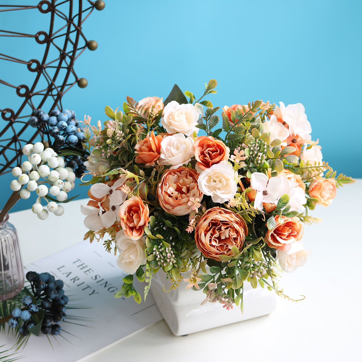 (32cm) Deko Kunstblumen Rosen Blumenstrauss - Orange / Weiss