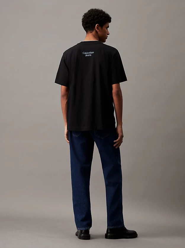 Camiseta oversized com monograma