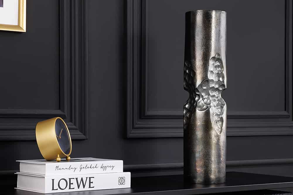 Moderne Vase PRECIOUS 50cm schwarz silber Metall Hammerschlag Design