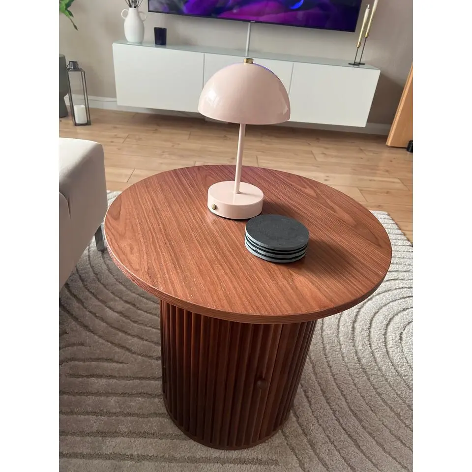Bijzettafel van massief hout in natuurlijke kleur