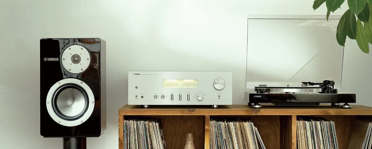 Yamaha A-S1200 Silver Amplis hi-fi stéréo