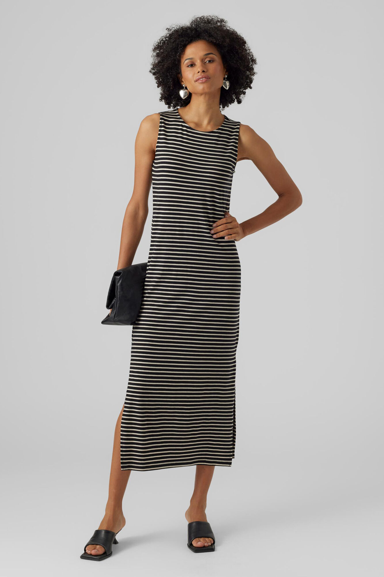 Vestido midi em Tencel - Preto