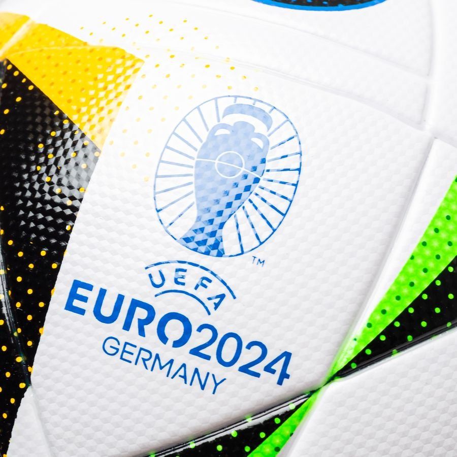adidas Ballon FUSSBALLLIEBE League EURO 2024 - Blanc/Noir/Bleu