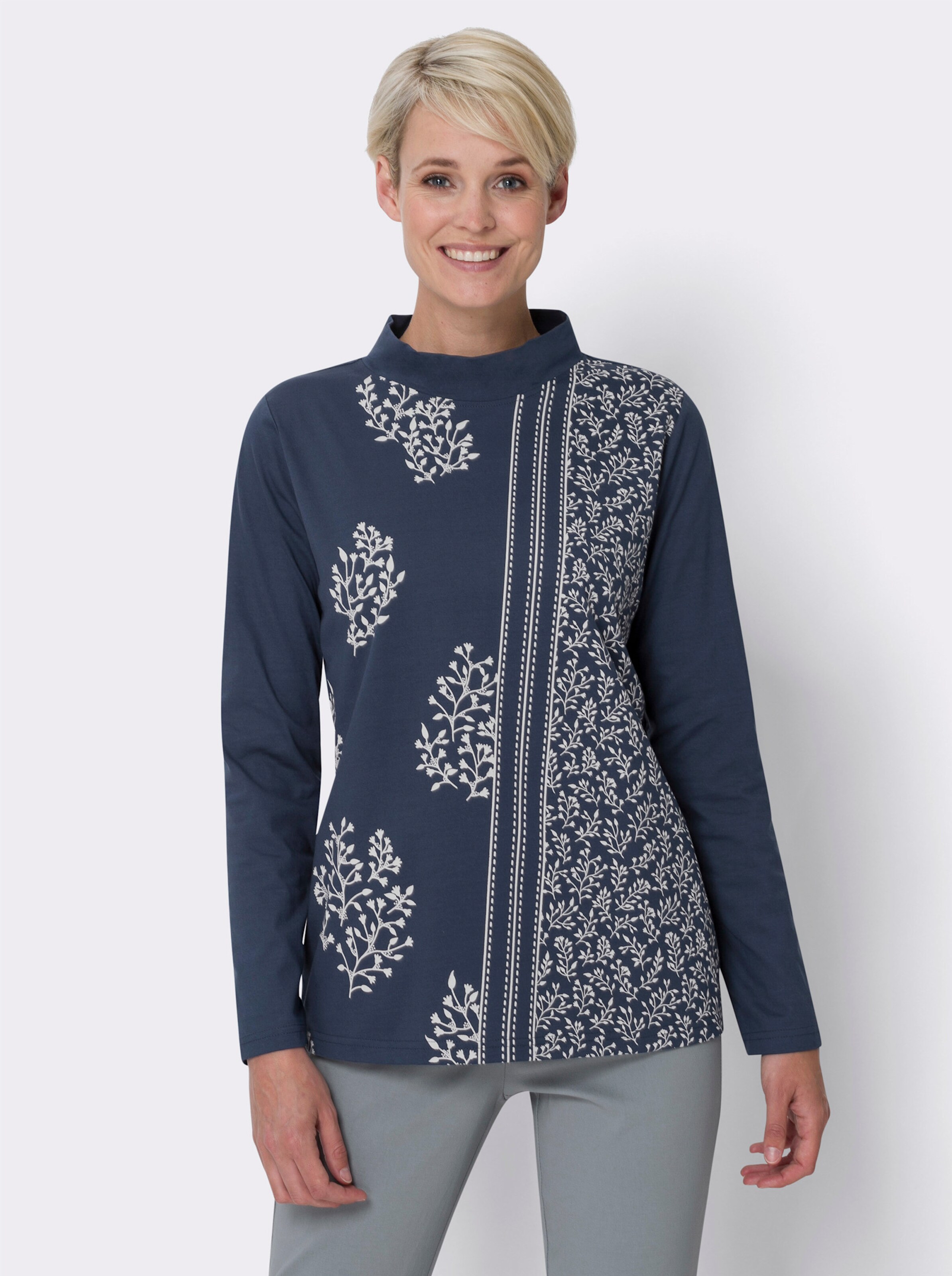 Stehkragenshirt