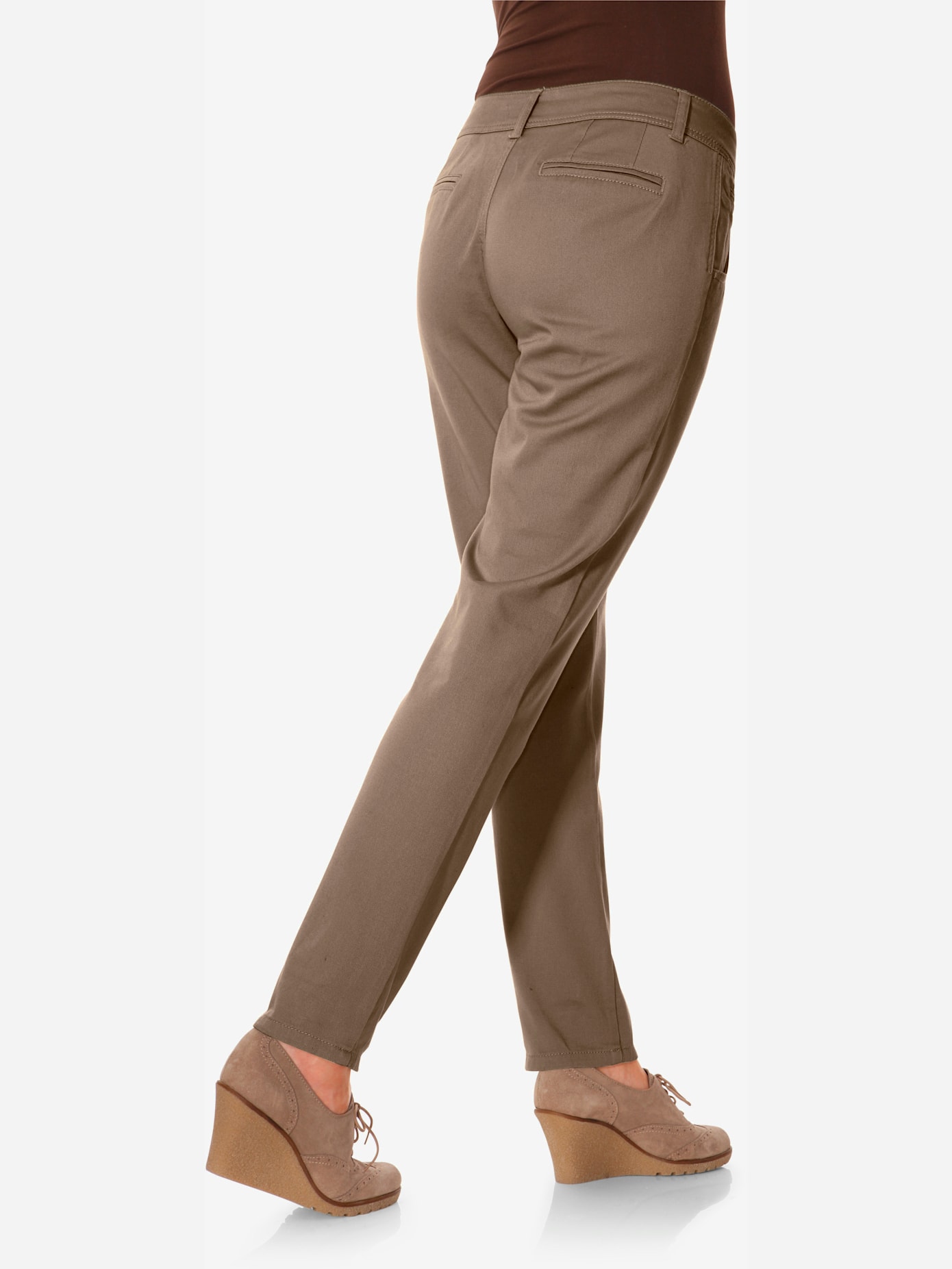Pantalon chino coupe carotte