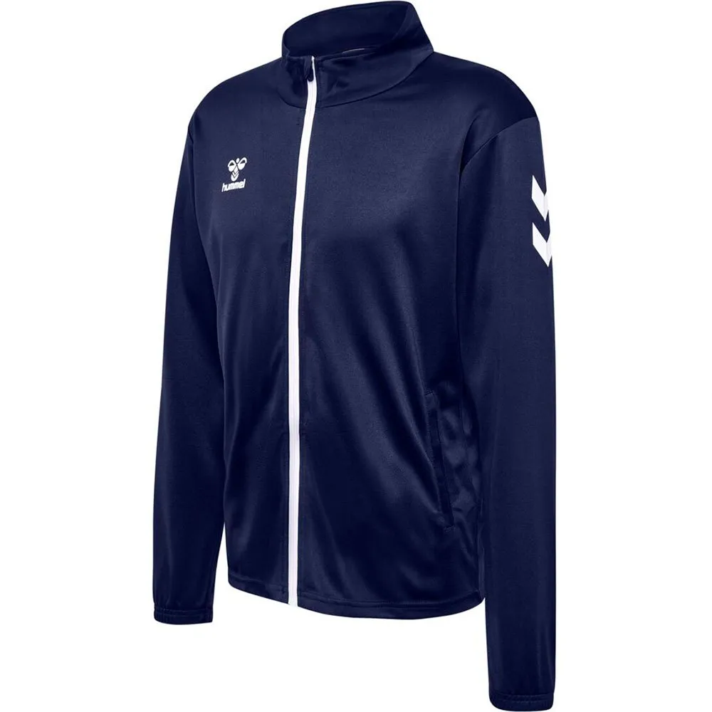 Conjunto esportivo com o logotipo da Hummel