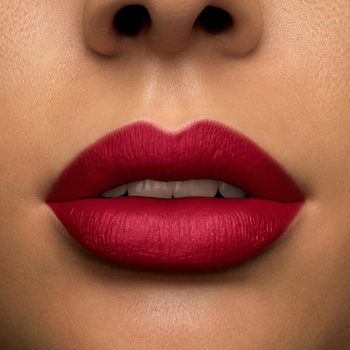 LANCÔME L'Absolu Rouge Drama Matte Rouge à Lèvres Mat Poudré – Tenue &  Confort Longue Durée