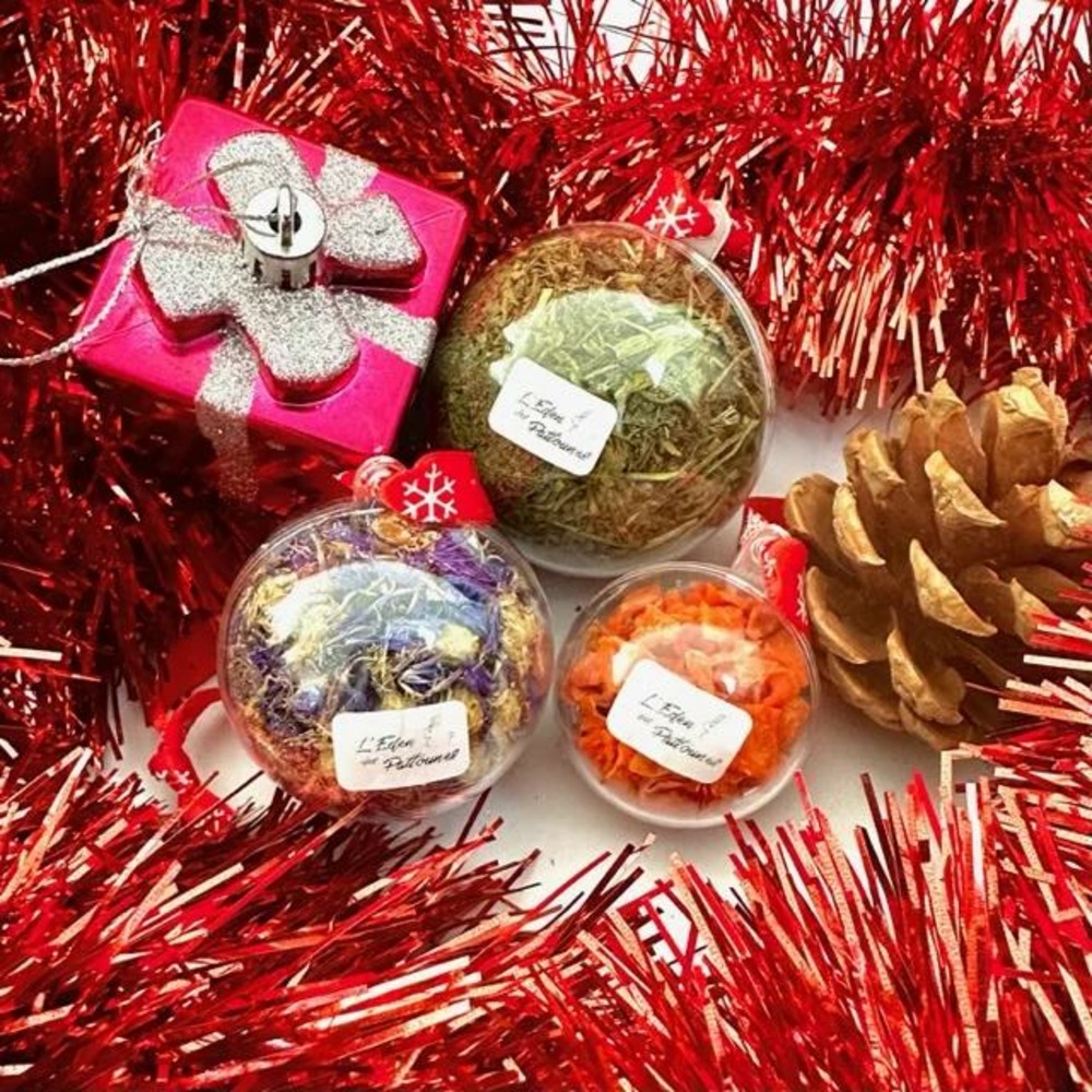 Lot de boules de Noël