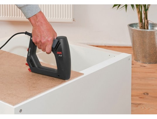 SKIL - Agrafeuse - cloueurs 8200 AA