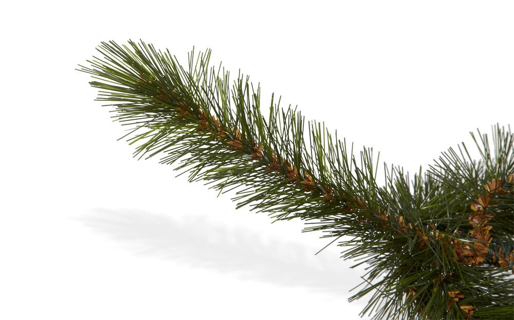Triumph Tree Forest Frosted Pine - Kunstkerstboom - Groen - 215 cm