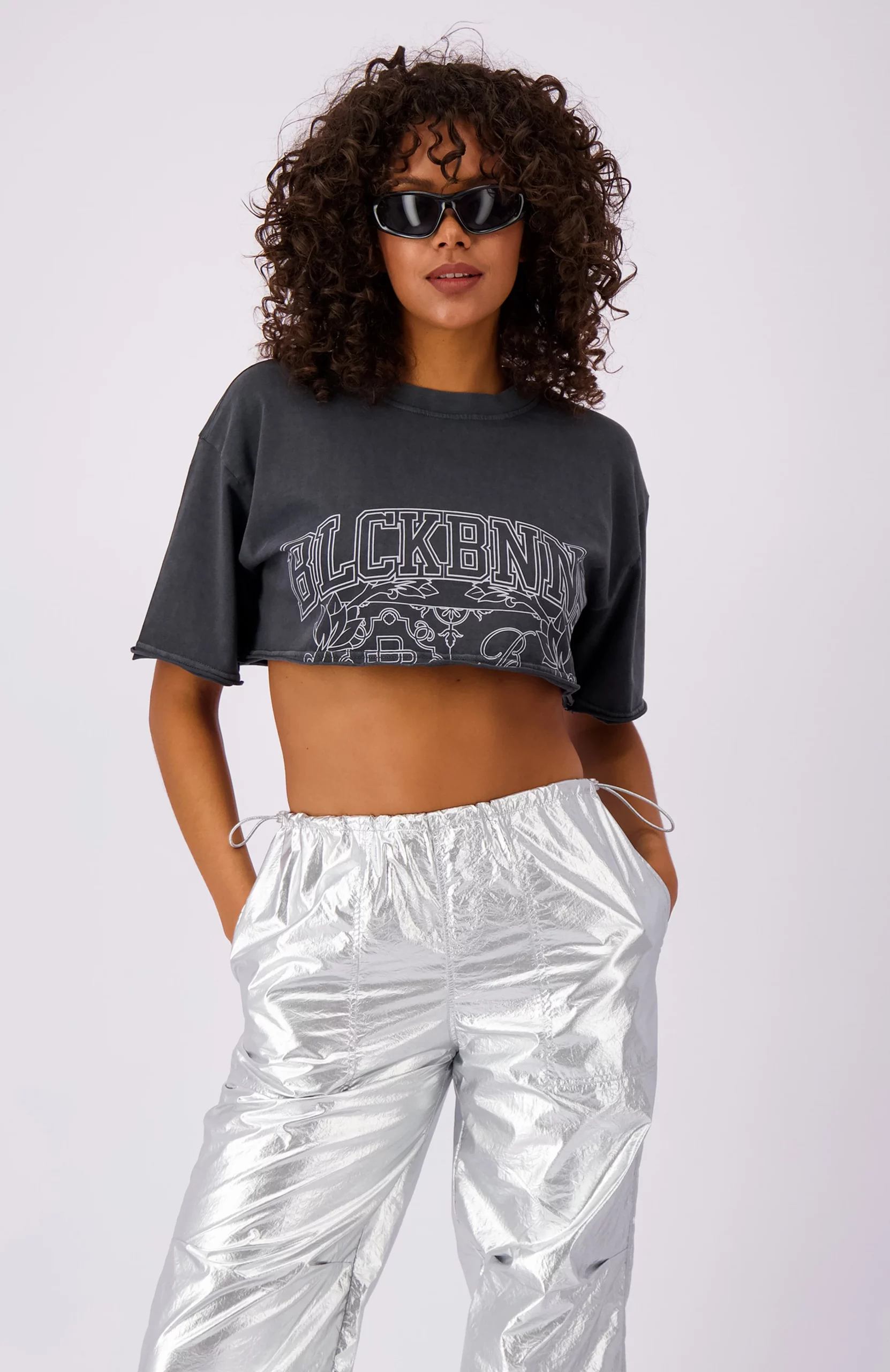 Black Bananas University Cropped T-Shirt Dames Zwart