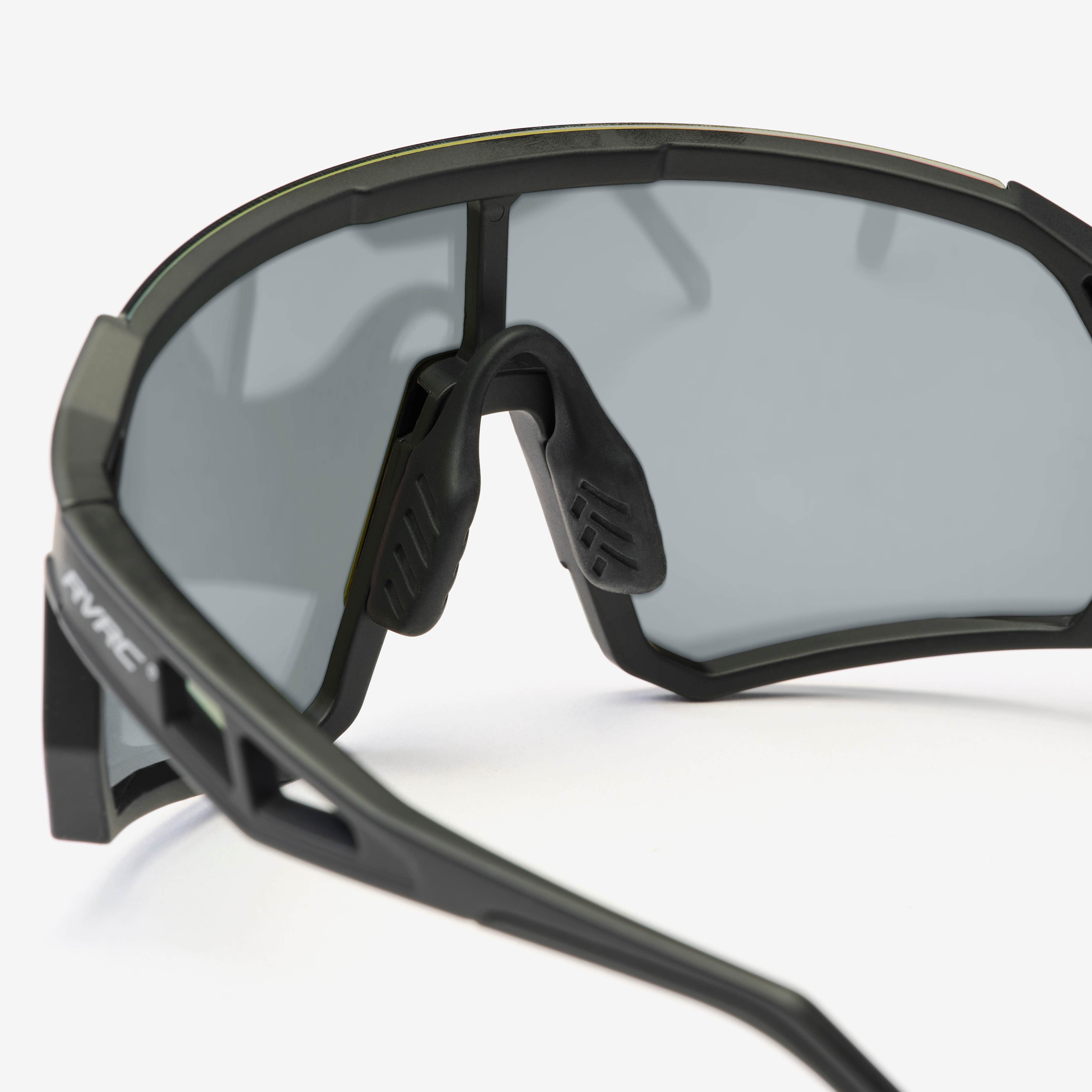 Castor Polarized Sports Sunglasses  Black/Silver Grey