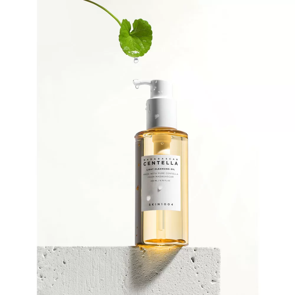 SKIN1004 Madagascar Centella Light Cleansing Oil - 200 ml.