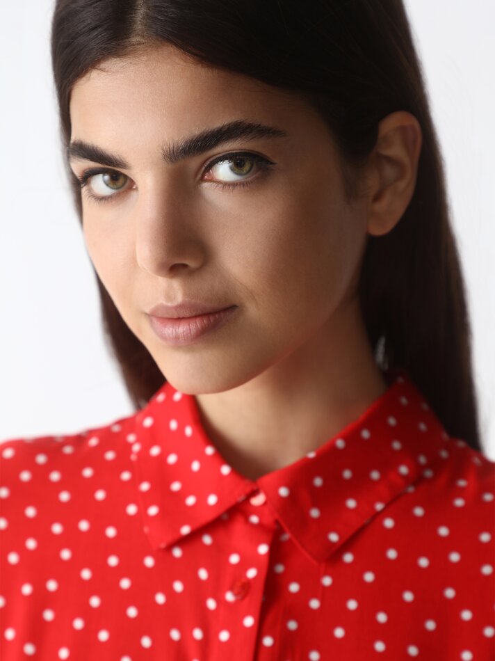 Vestido camisa evasê - Branco/vermelho