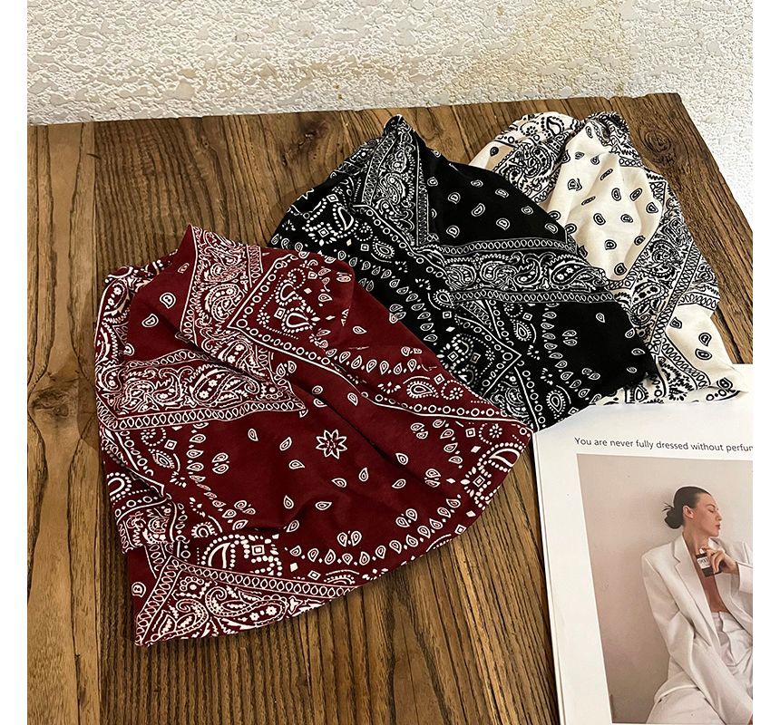 Cap Station - Paisley Print Bandana