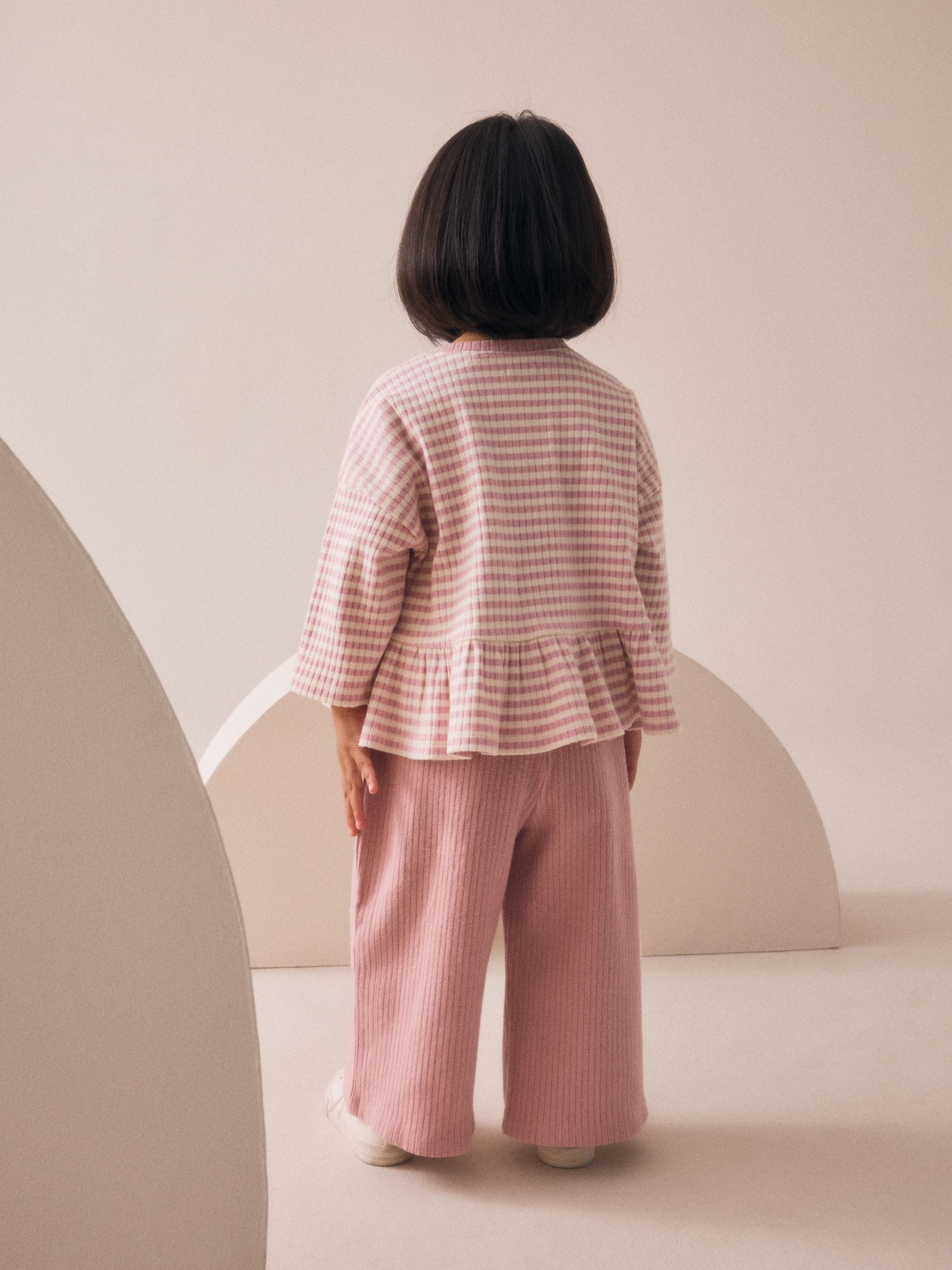 Roze - Set met geribbelde top met lange mouwen en broek met wijde pijpen (3mnd-7jr)
