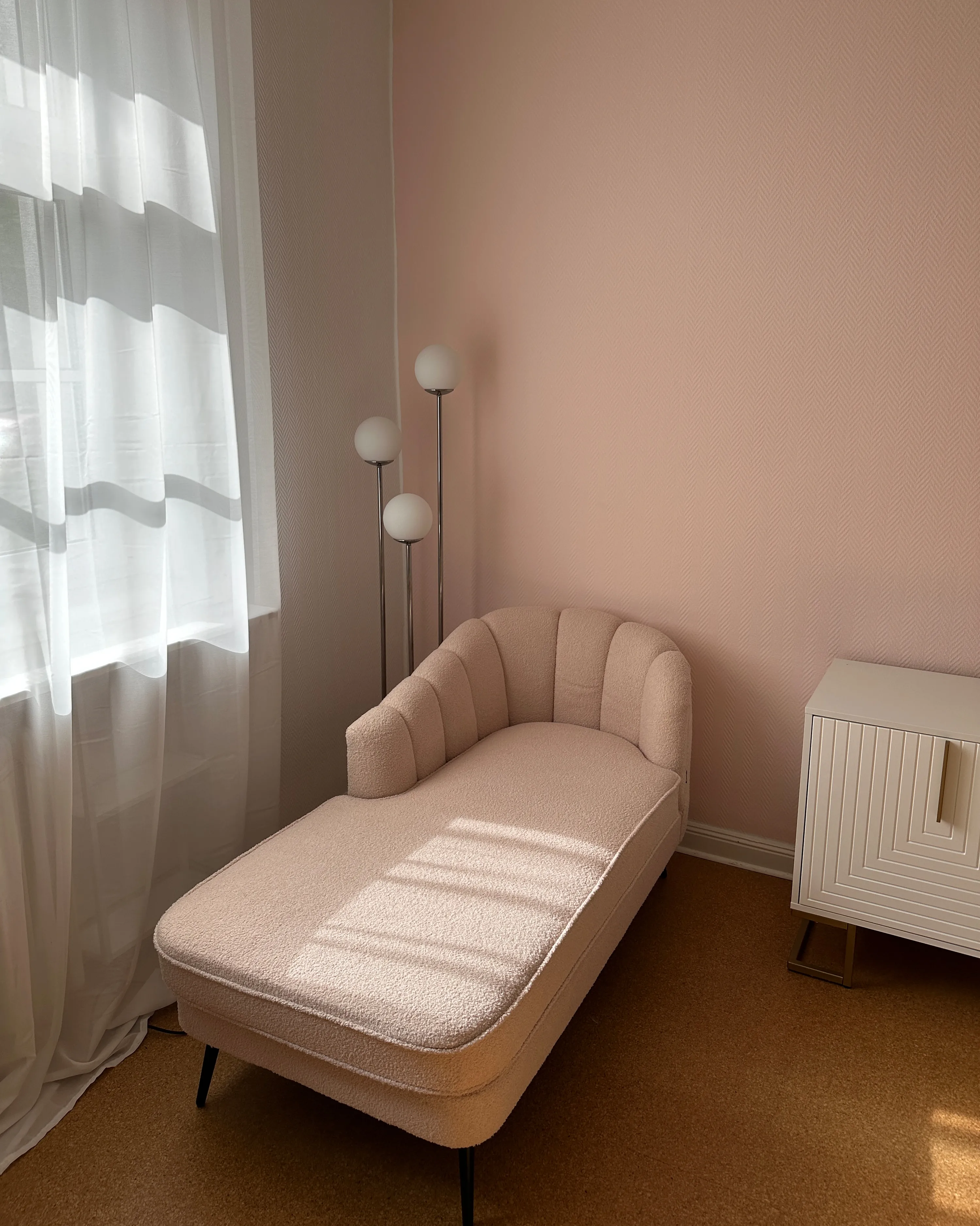 Rechtszijdige chaise longue ALLIER Bouclé Lichtbeige