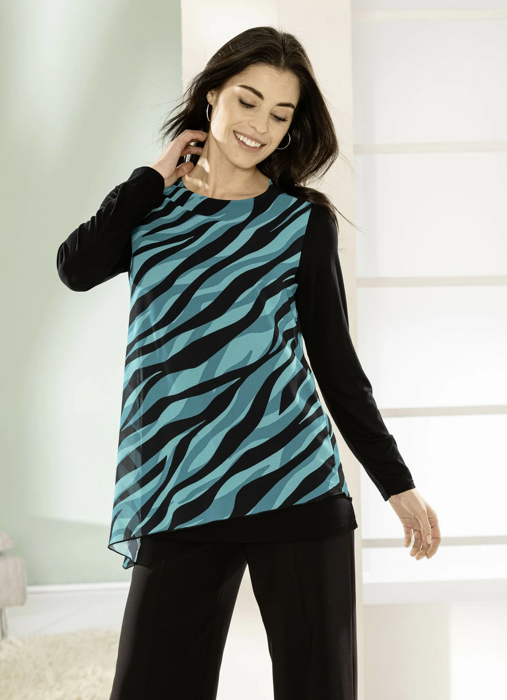 Shirt mit asymetrischem Saumabschluss