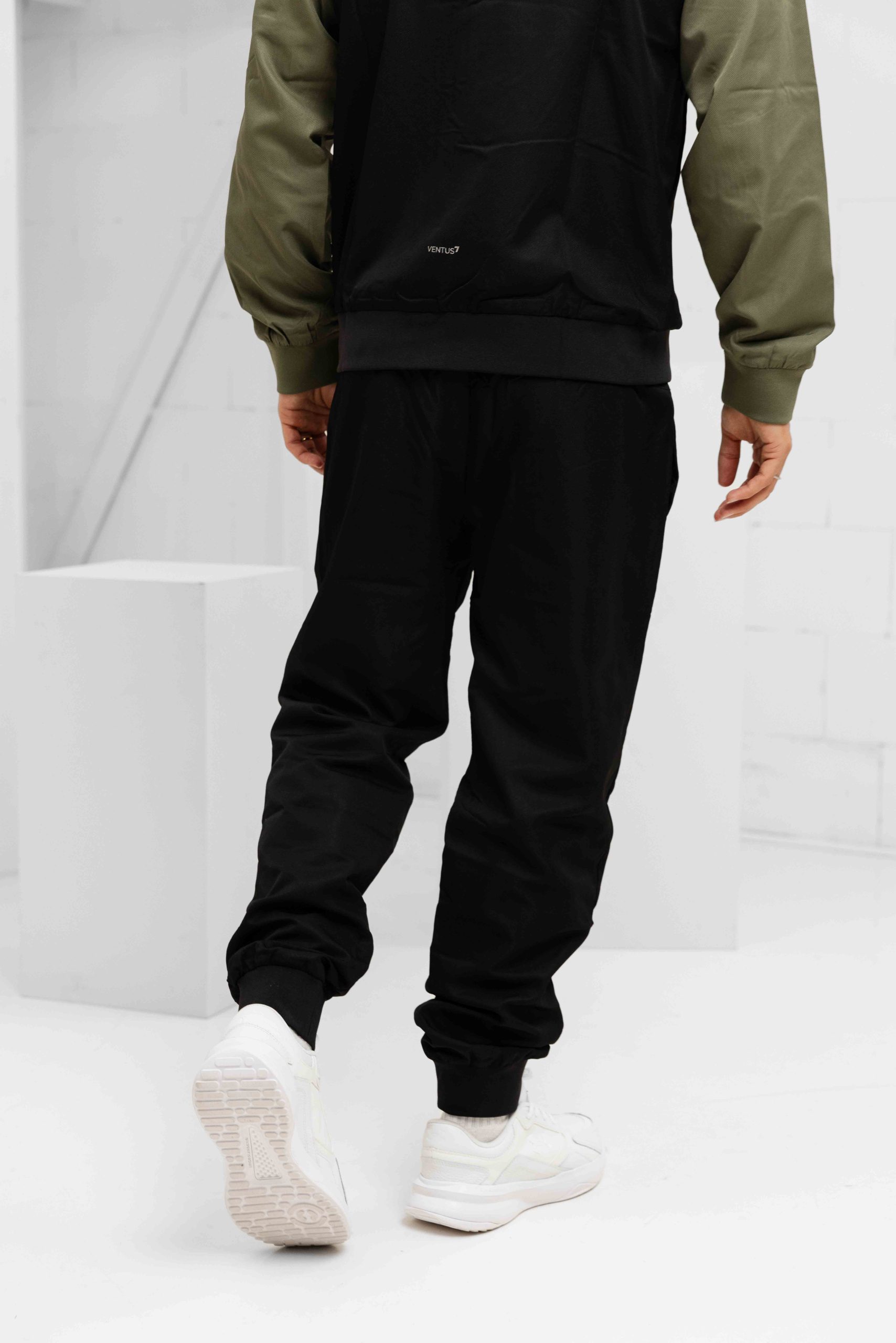 EA7 Emporio Armani 7M000642 Trainingspak Heren Zwart/Donkergroen