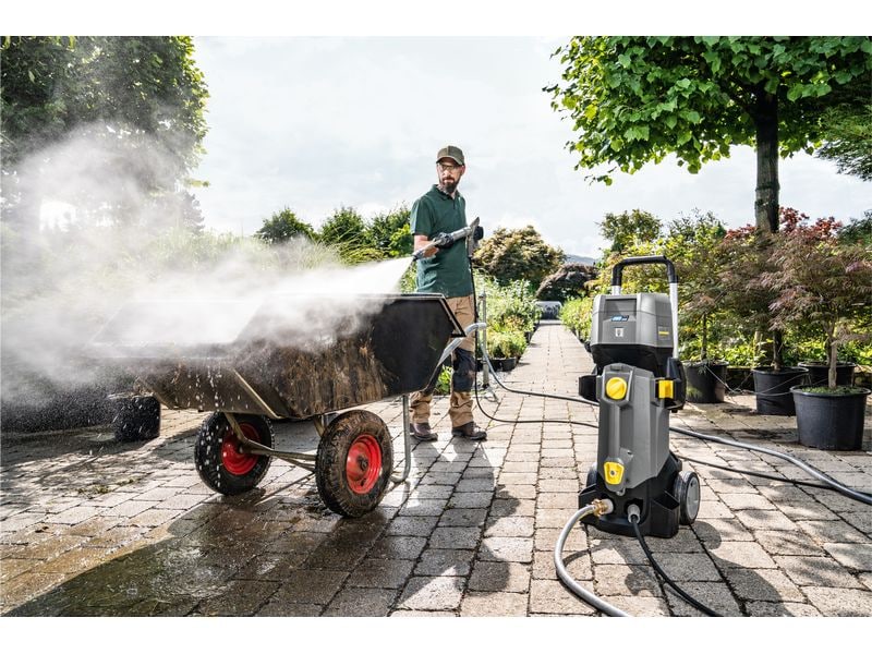 Kärcher Professional Akku-Hochdruckreiniger HD 4/11 C Bp Pa Erster akkubetriebener Profi-Hochdruckreiniger HD 4/11 C Battery.