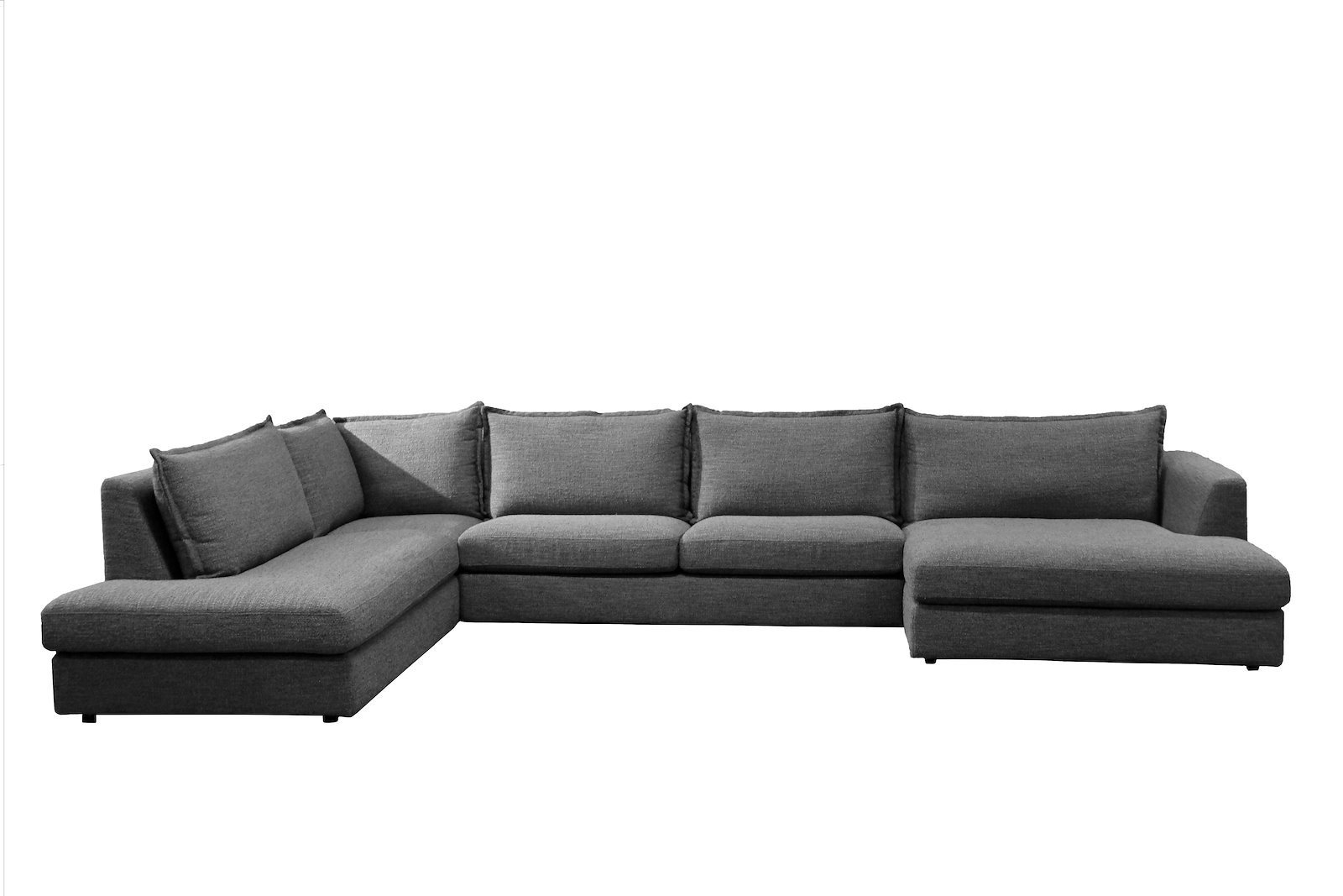 Big Band Dawn sofa Åpen ende venstre, hjørne, 2,5-Seter og sjeselong høyre i tekstil Benson dark grey med sorte ben. Duke arm. Komfort EU