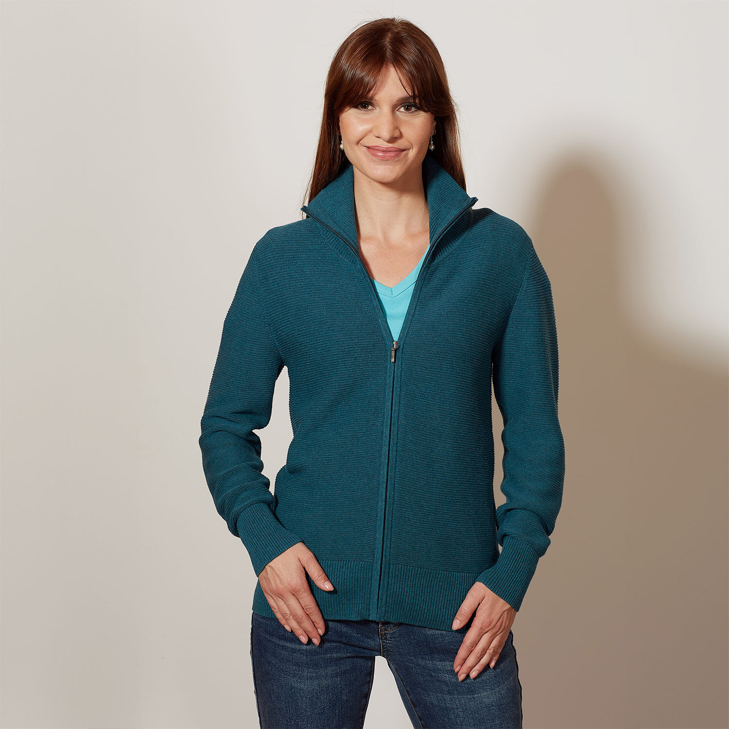 Strickjacke in Rippenstruktur von Beverly