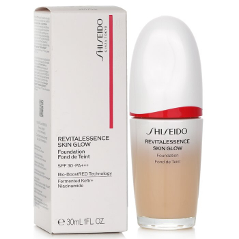 Shiseido Revitalessence Skin Glow Foundation SPF 30