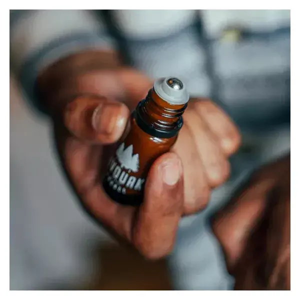 Bivouak Roll-on para contorno de olhos e lábios 10ml