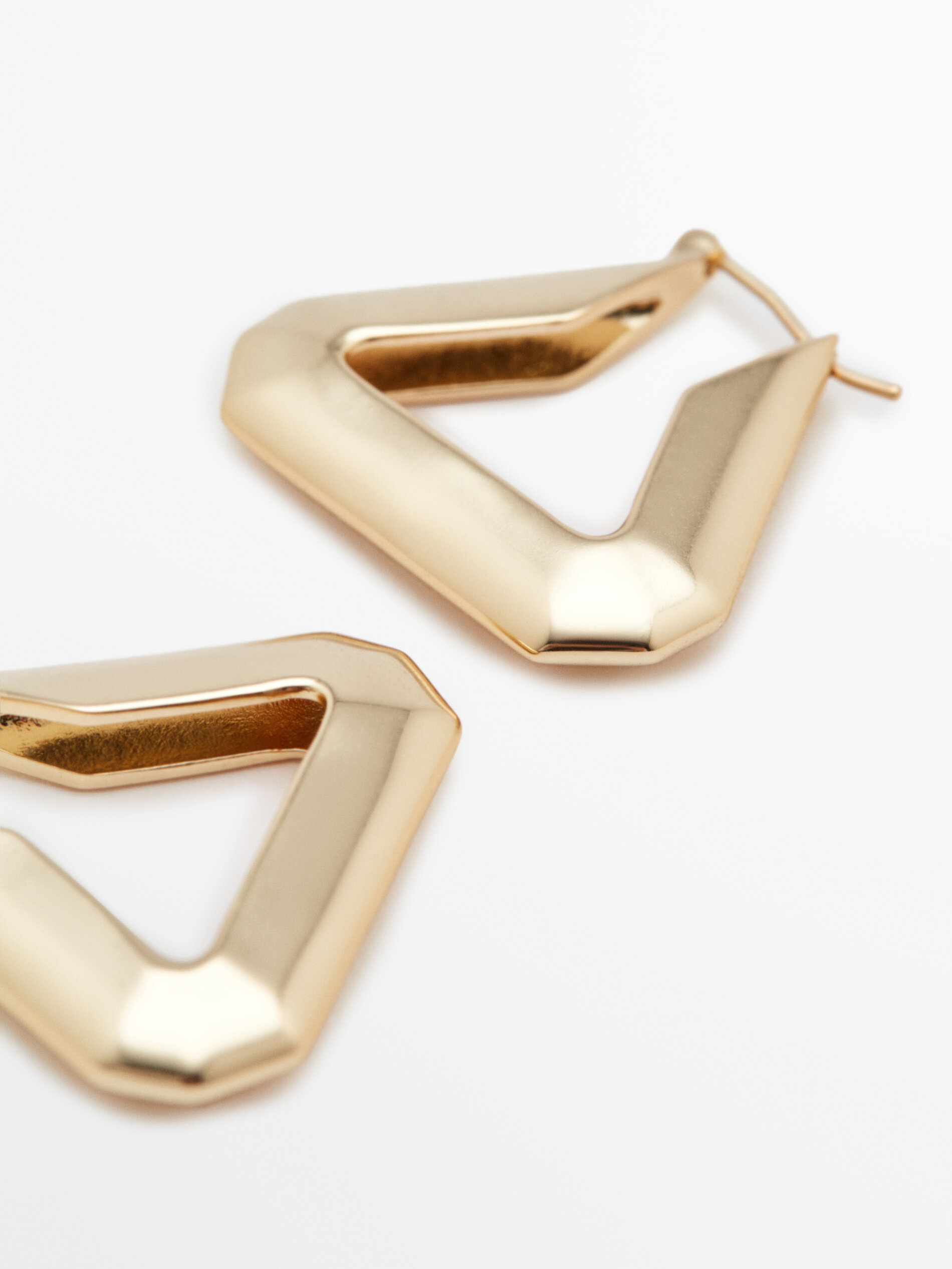Brincos triangulares banhados a ouro - OURO