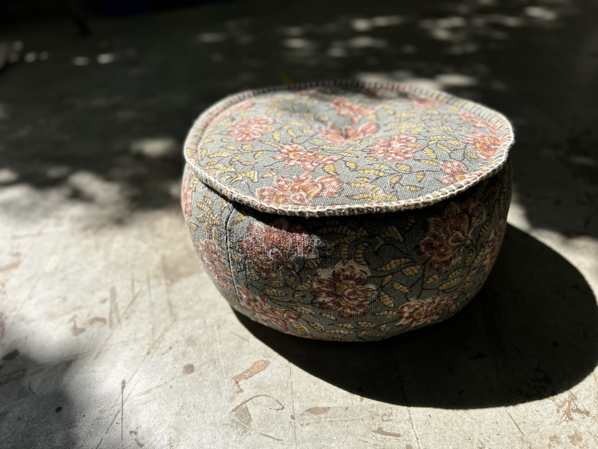 Pouf 'Halvi', multicolor, Ø 40 cm, H 20 cm von fischer's lagerhaus