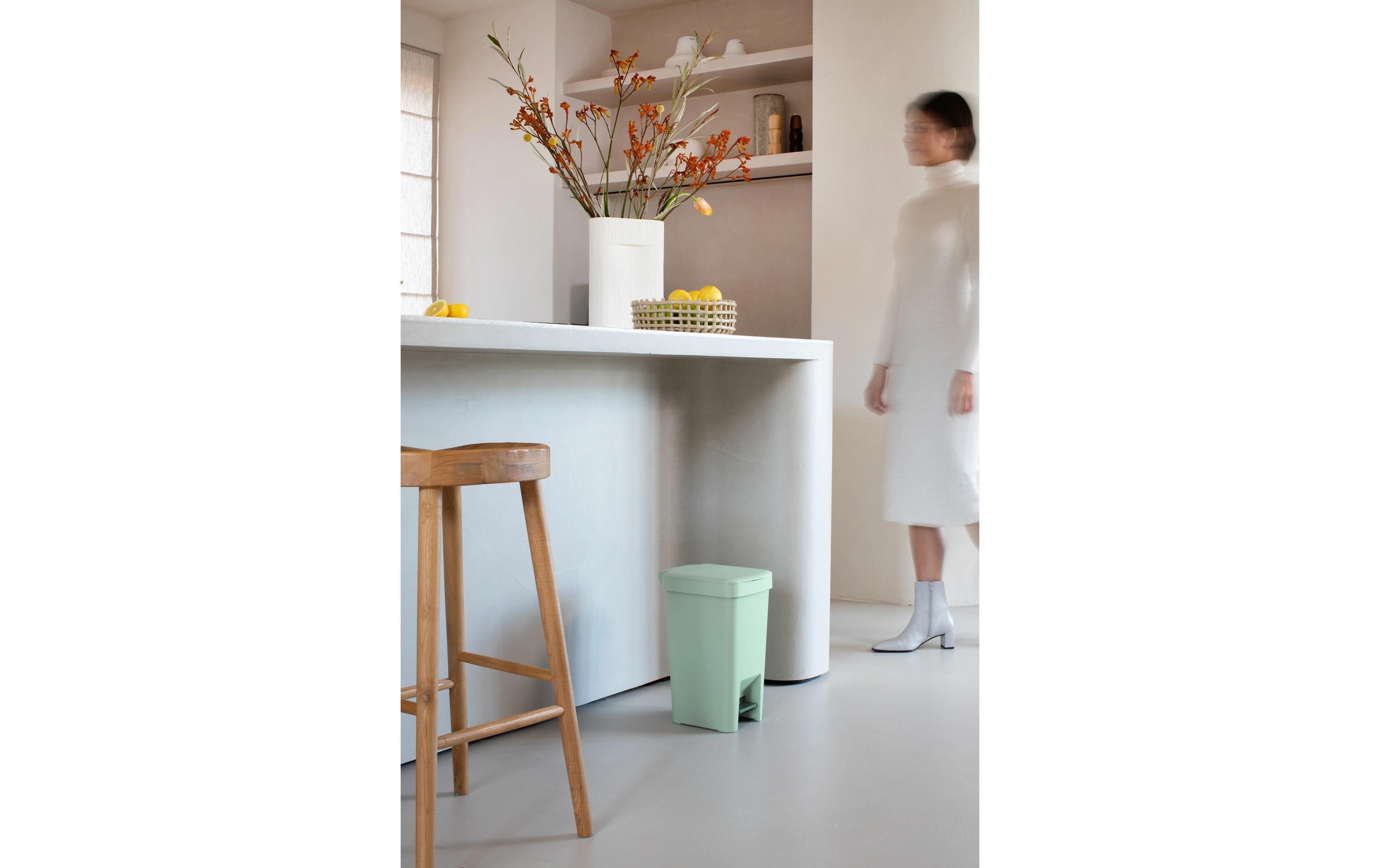 Recyclingbehälter StepUp 10 l, GrünTreteimer für Recycling Materialien