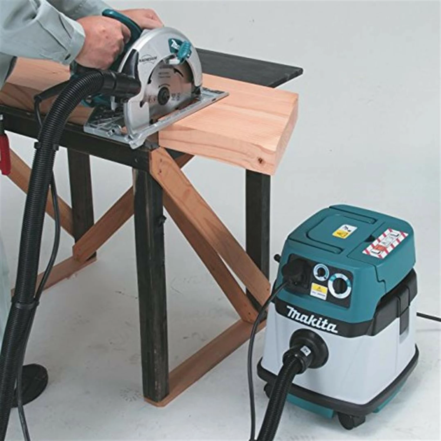 Makita VC1310LX1 Bouwstofzuiger - 1050W - L-klasse - 13L