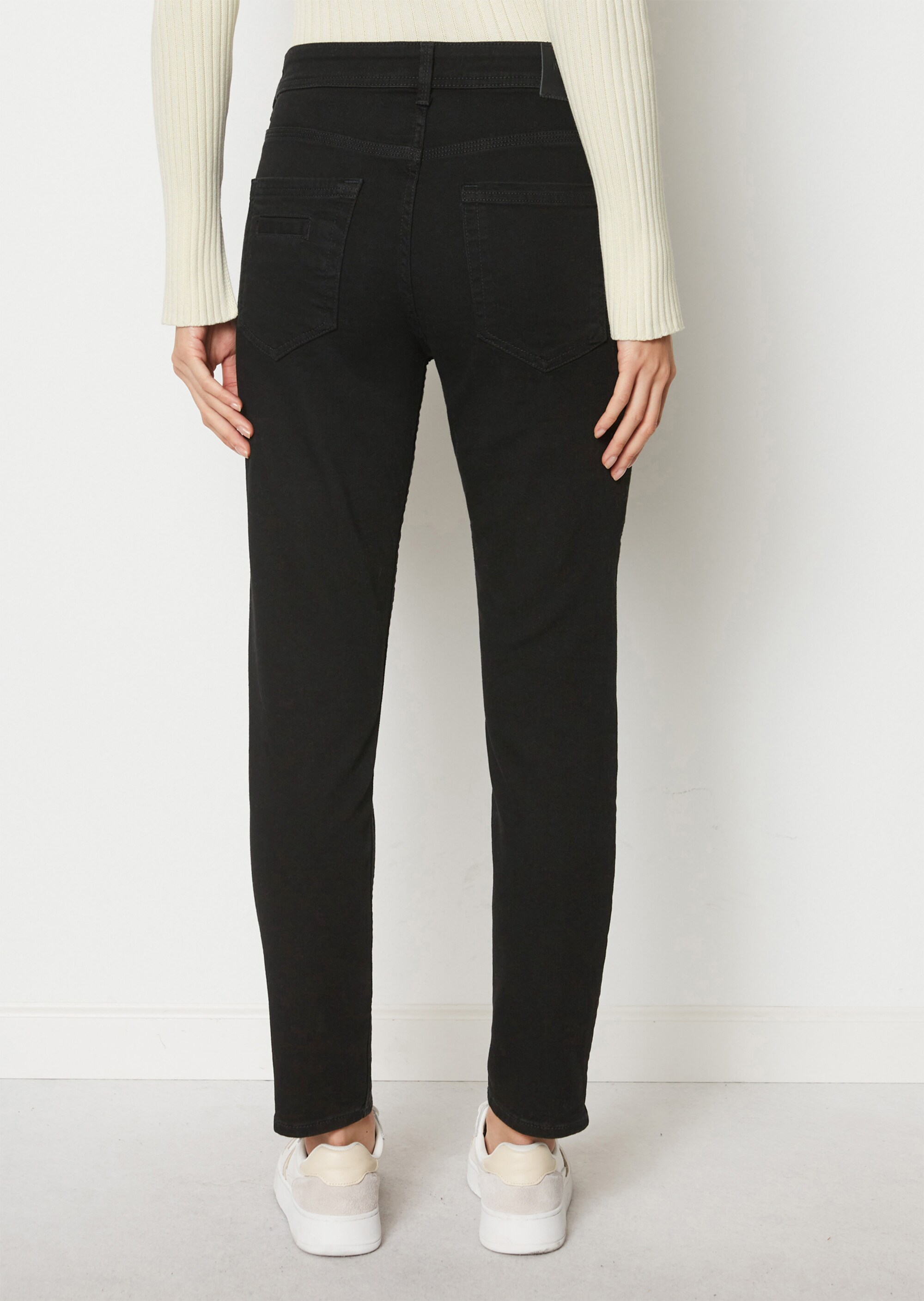 Jeans Modell THEDA boyfriendmit weichem Lyocell-Anteil