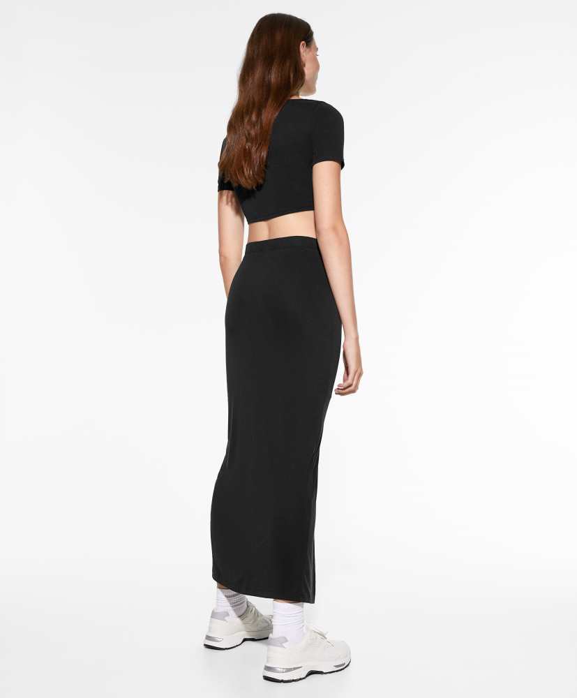 Top cropped com detalhe em modal