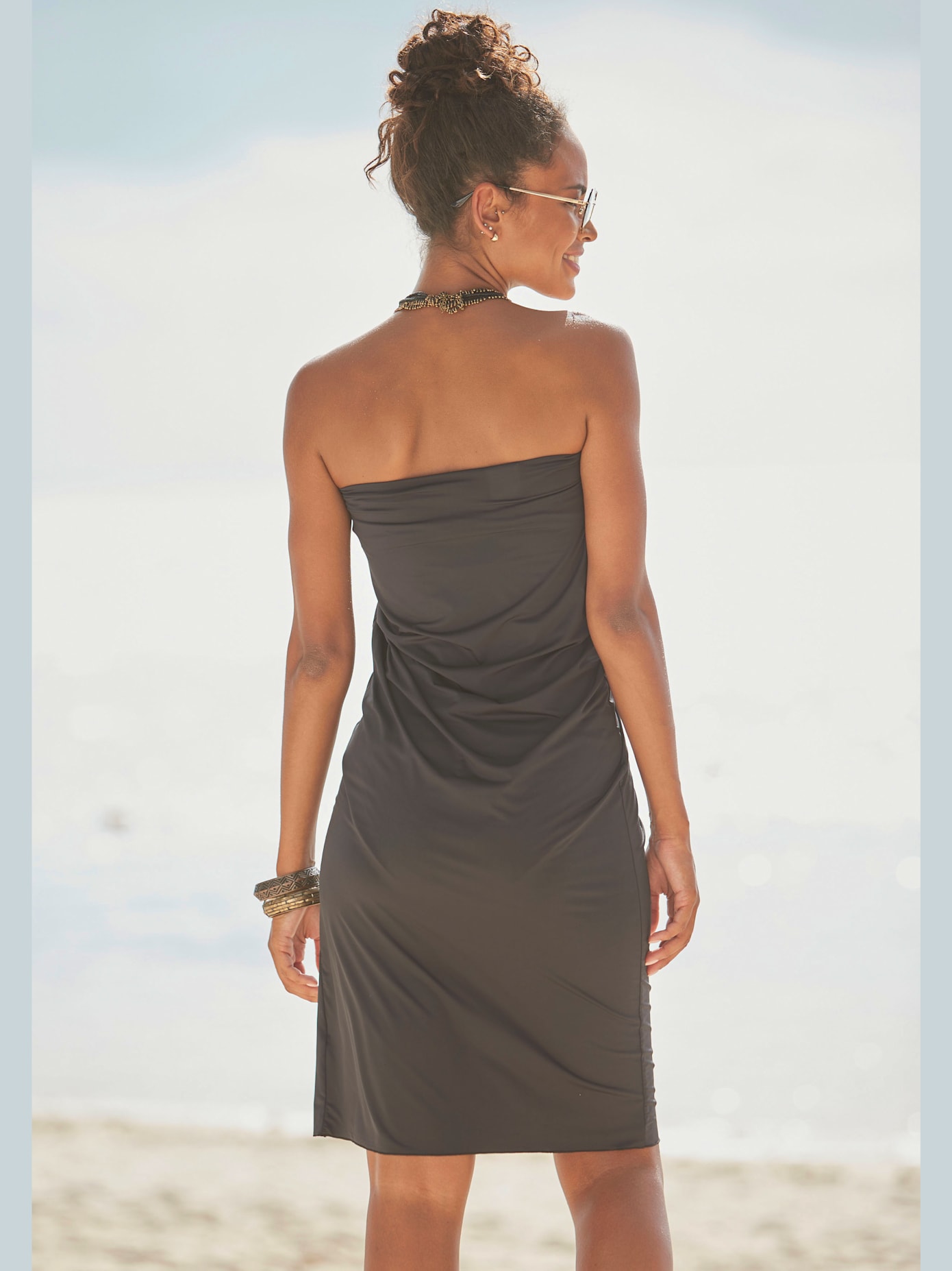Jupe de plage élastique au niveau de la couture latérale