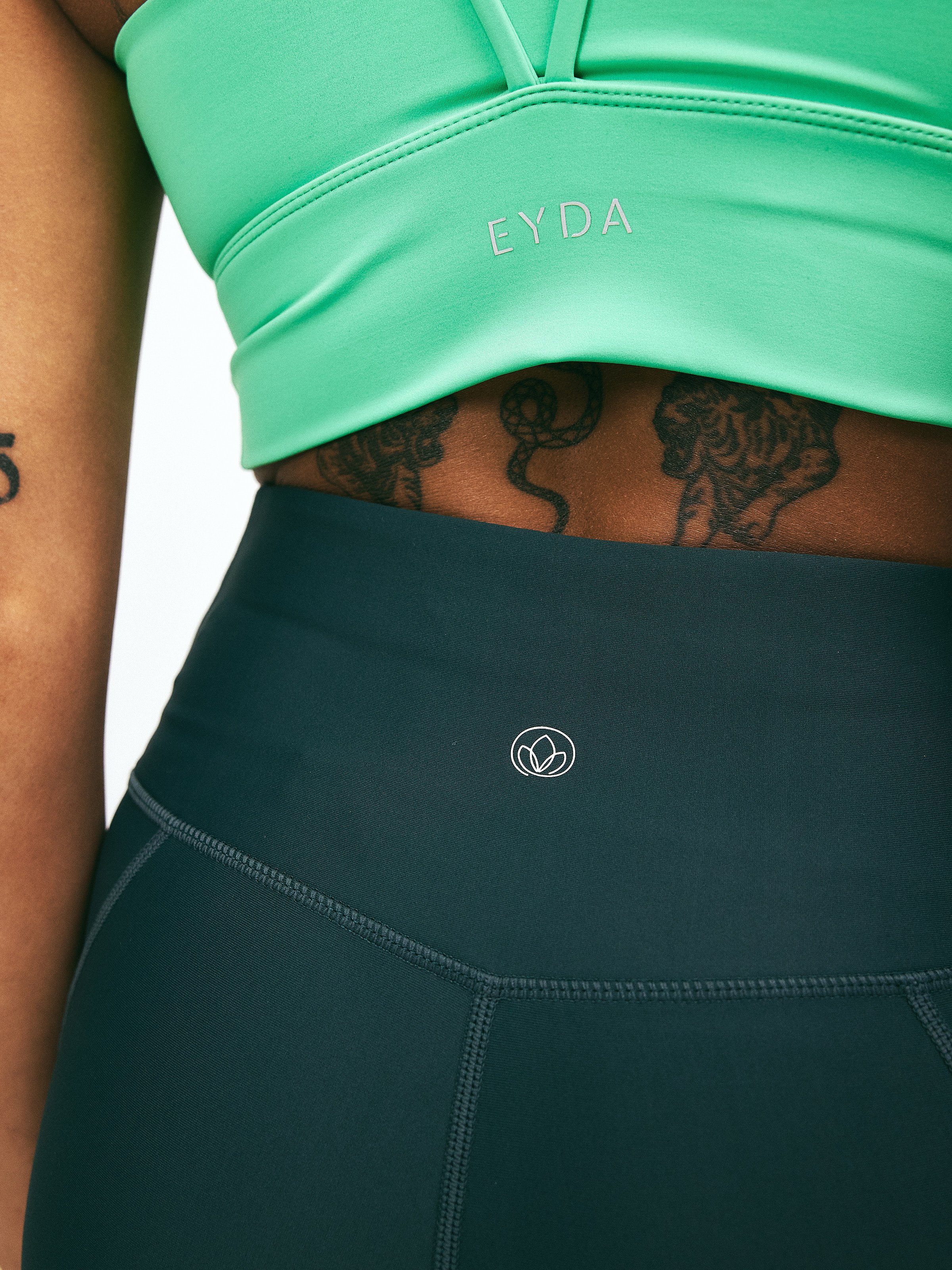 Eyda Sarah 2.0 CoverMax Pocket Tights Dark Pine