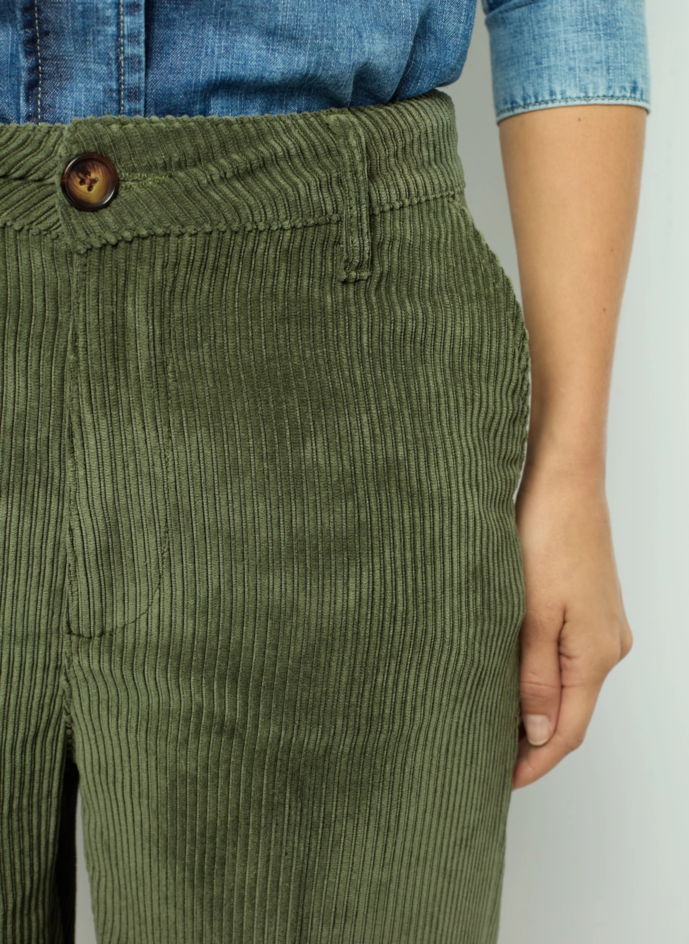 NOEMIE - Pantalon fluide en velours côtelé| Vert