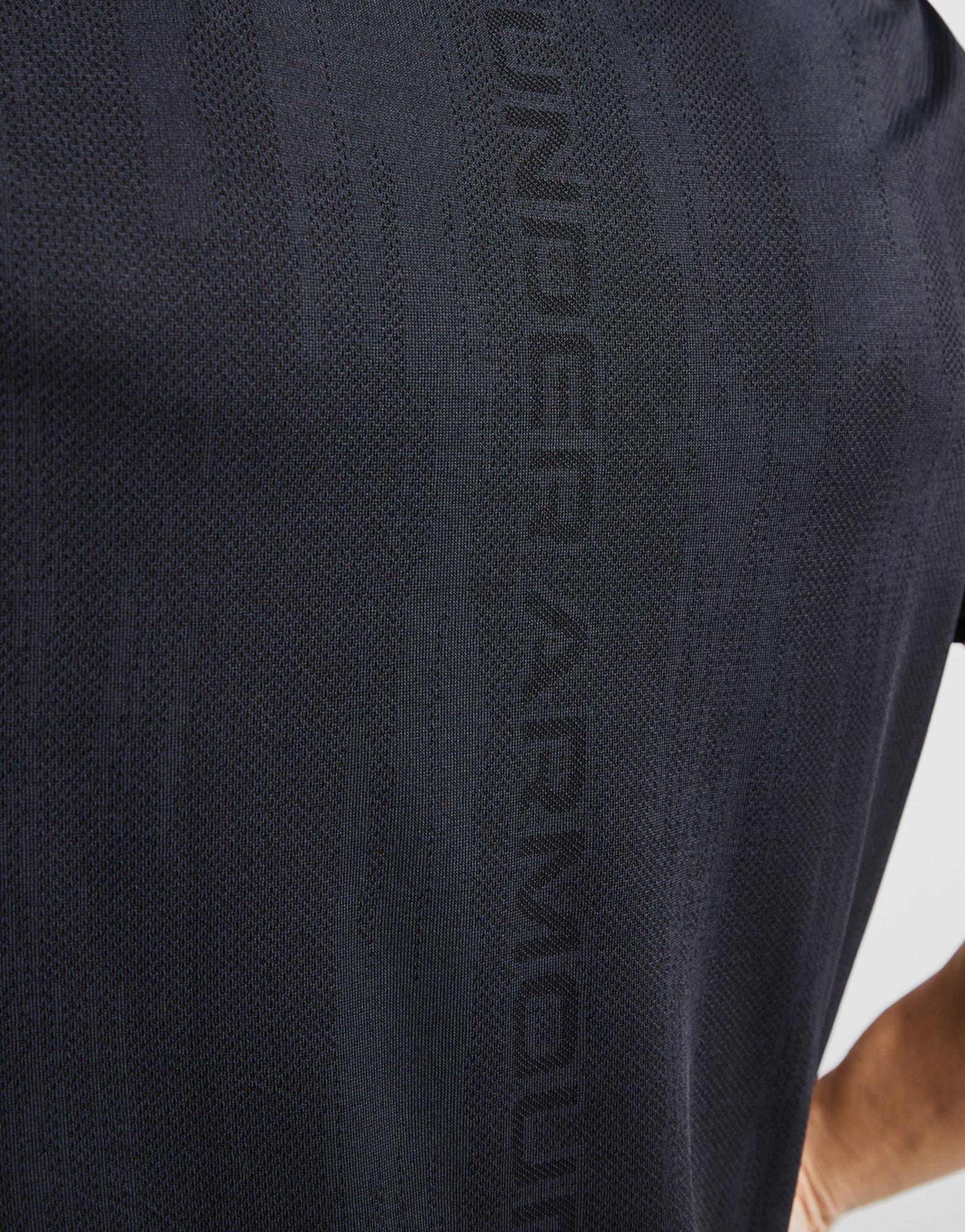 Under Armour Short-Sleeves Vanish Seamless Novelty SS