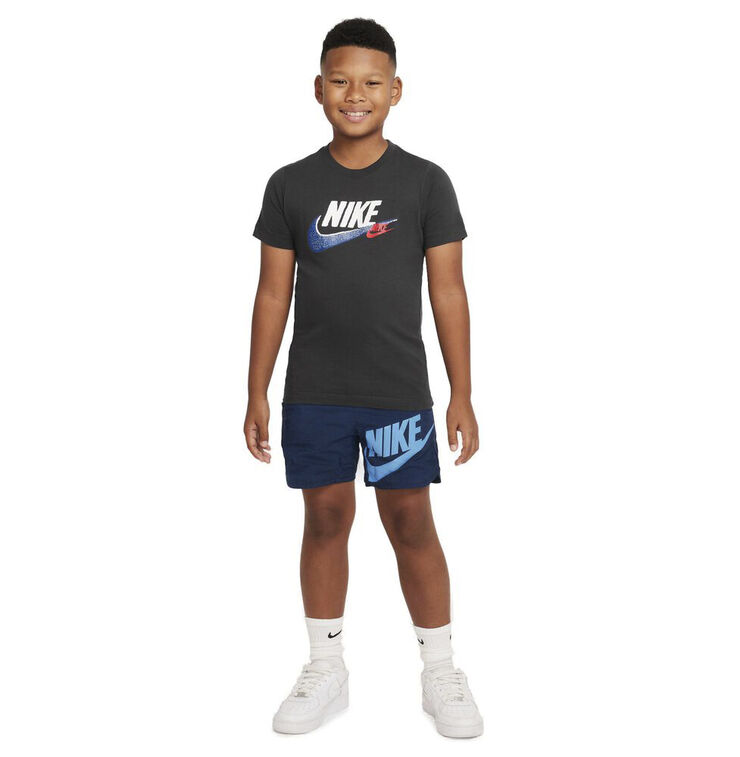 Nike Sportswear Standard Issue T Shirt Sort