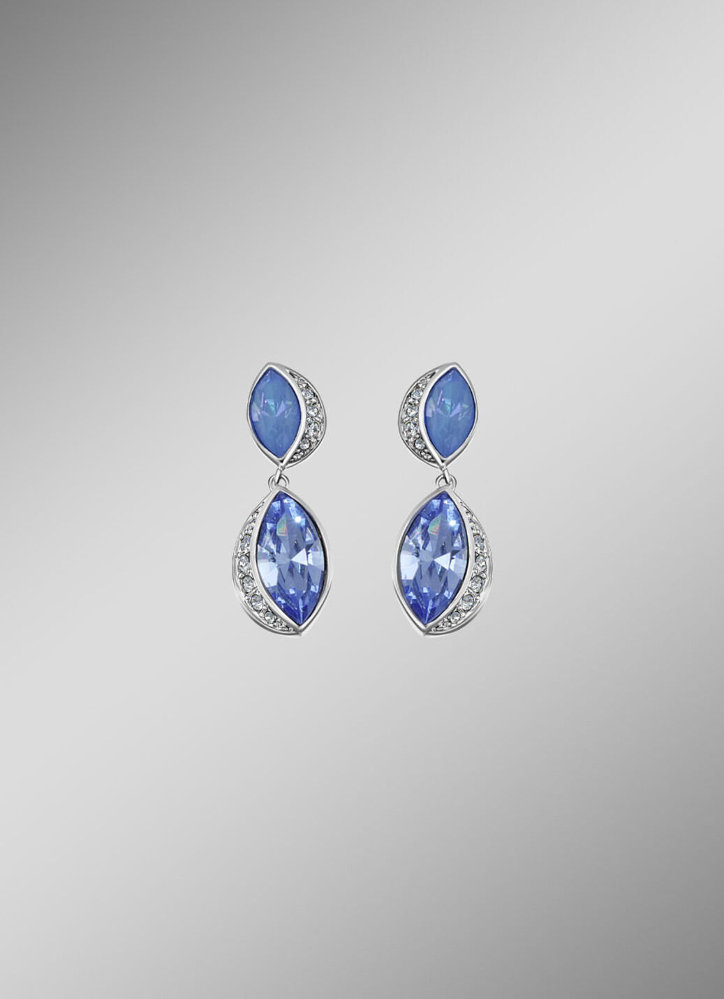 Blauer Glanz – Strahlende Ohrstecker mit Swarovski-Kristalle